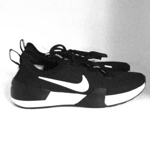 New Nike Crosstrainers